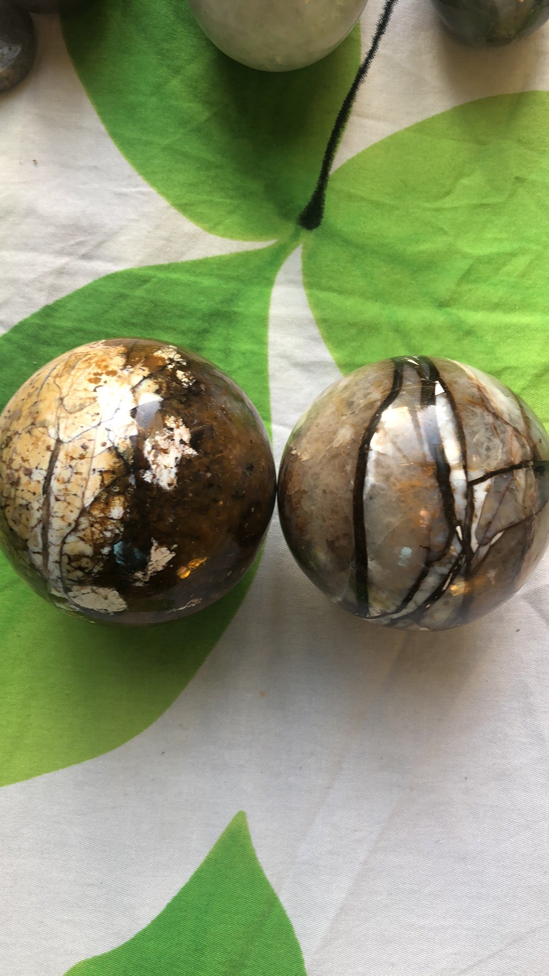 FLOWER AGATE SPHERES