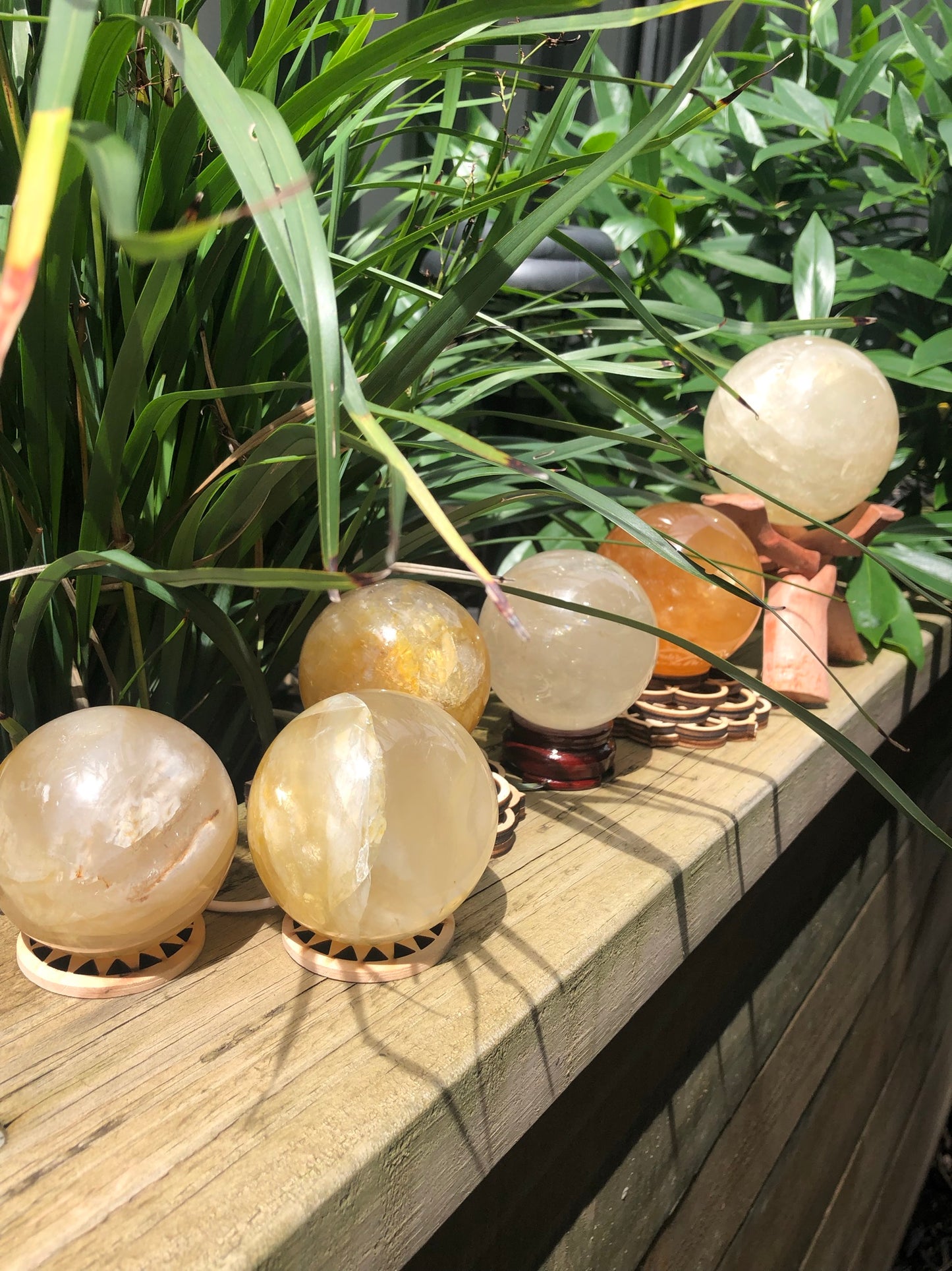 GOLDEN HEALER SPHERE(S)