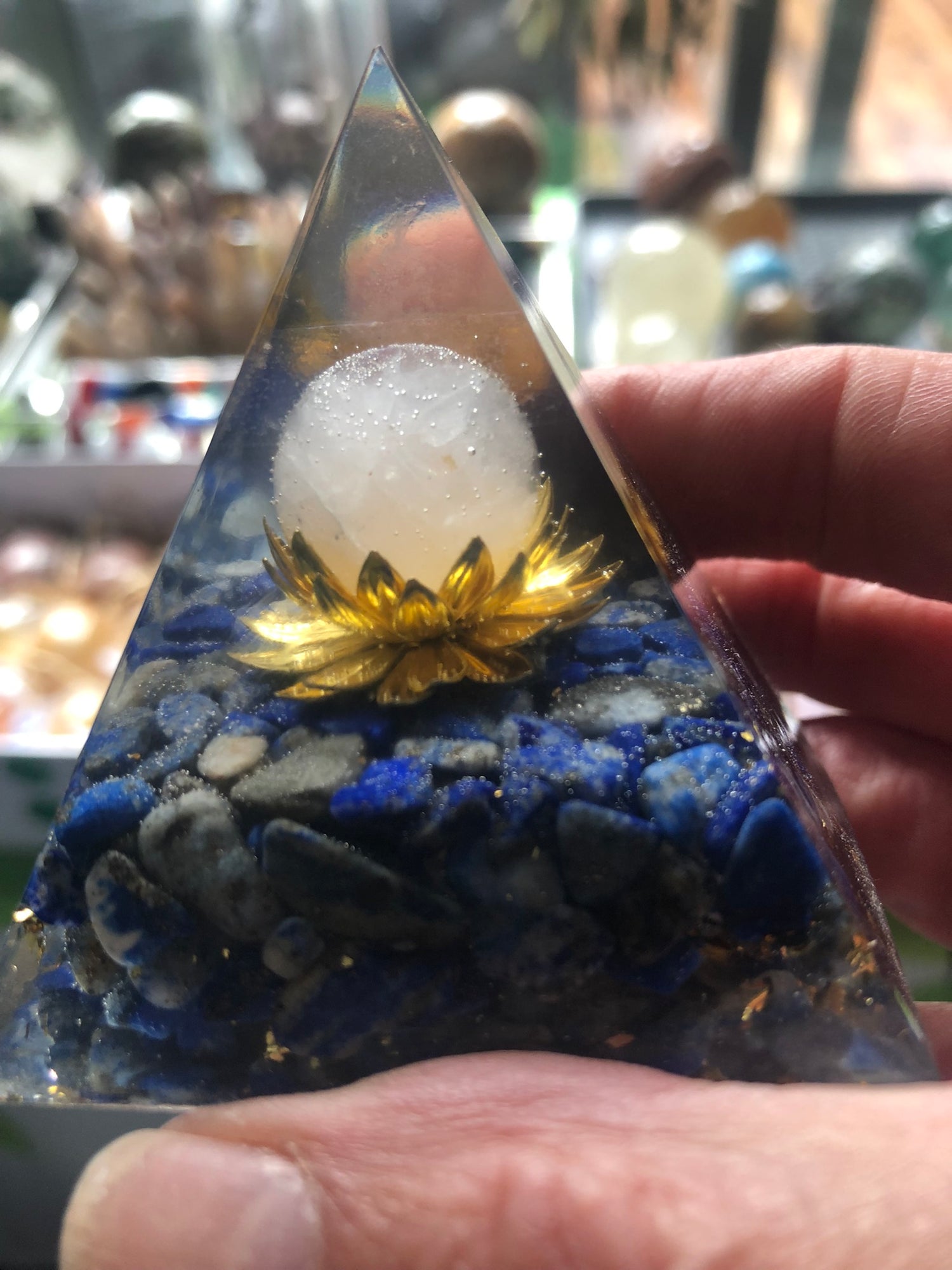 Stunning Lapis pyramid